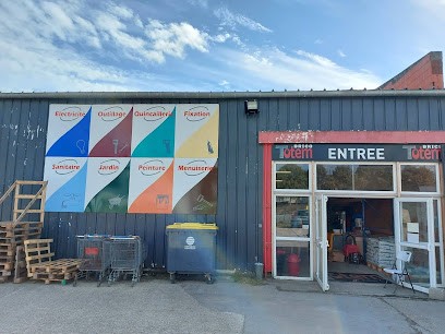 Totem Les Briconautes, Magasin de Bricolage à Yainville