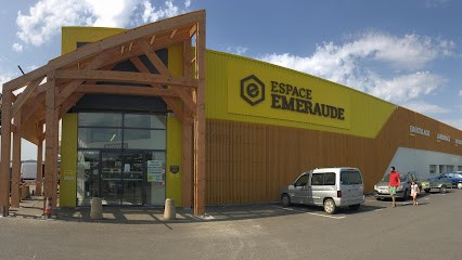 Espace Emeraude, Magasin de Bricolage à Montfort-sur-Meu