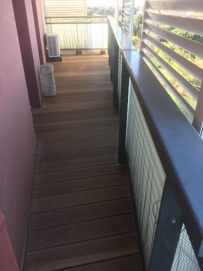 Nettoyage Terrasse Bois DEM SHOW, Magasin de Bricolage à Valros