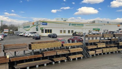 Espace Emeraude, Magasin de Bricolage à Briec