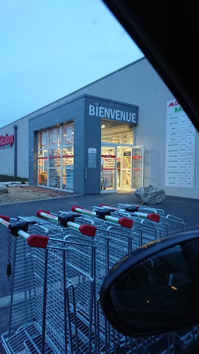 Mr.Bricolage Saint Laurent Des Arbres, Magasin de Bricolage à Saint-Laurent-des-Arbres